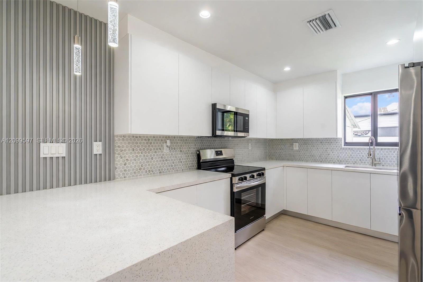10 NW 100th Street