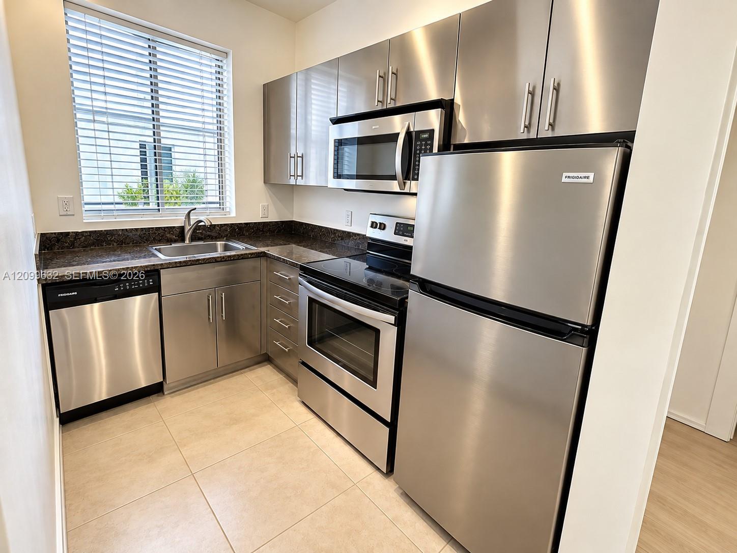 1000 Meridian Avenue