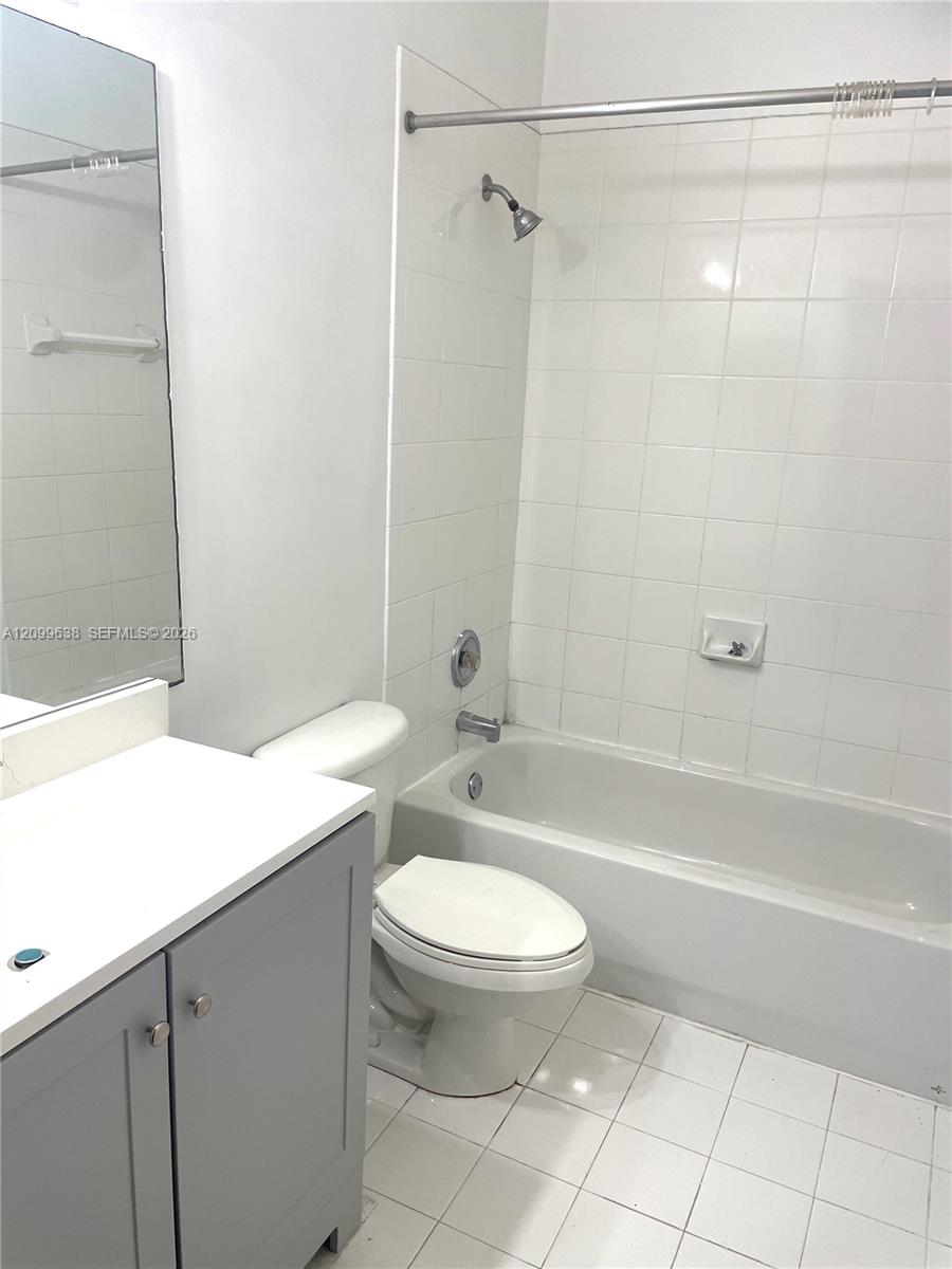 5640 NW 115th Court