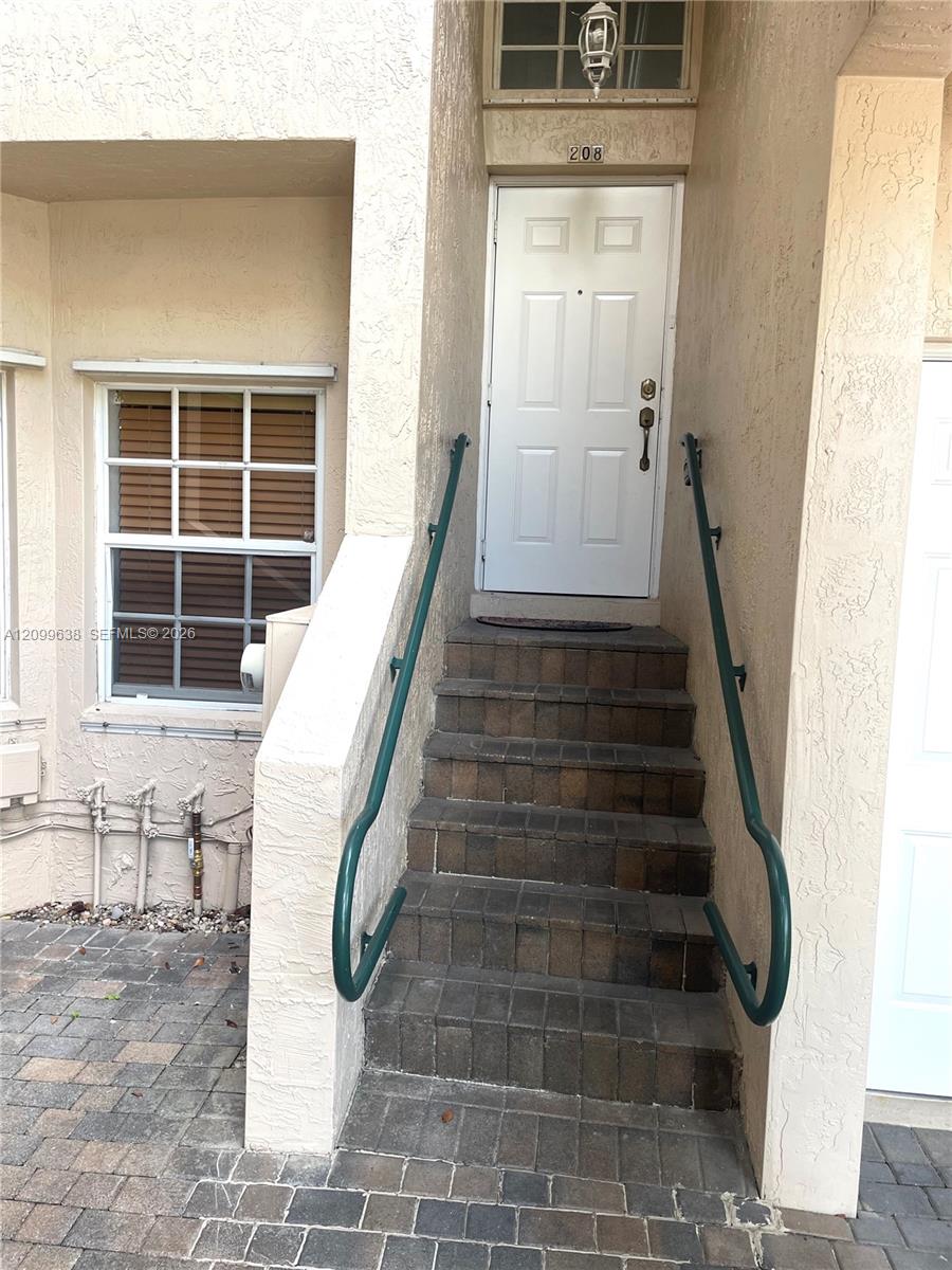 5640 NW 115th Court