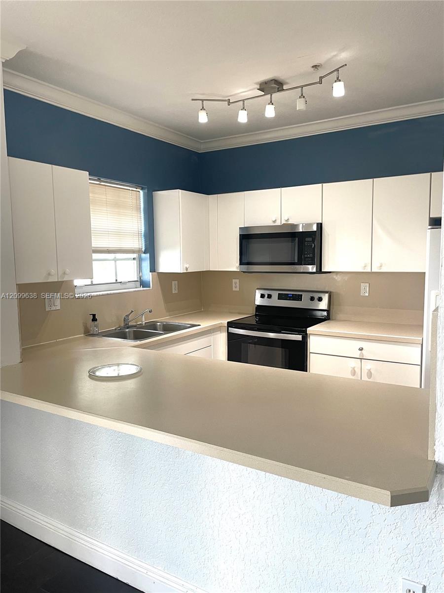 5640 NW 115th Court