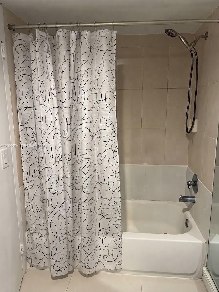 555 NE 15th Street
