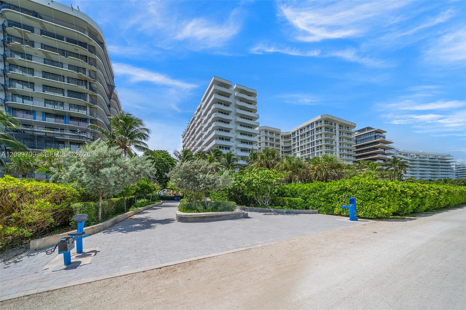 8911 Collins Avenue