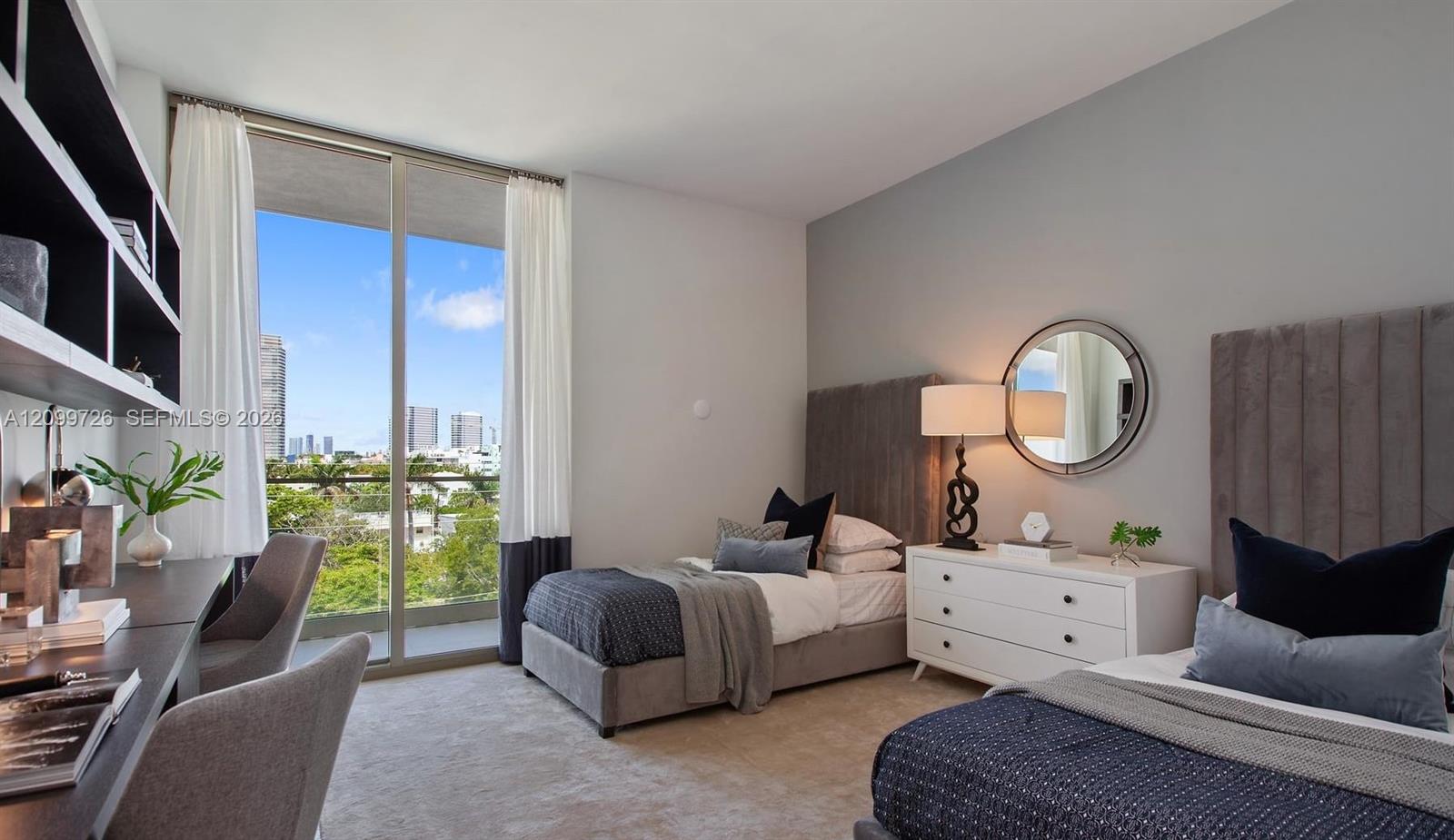 300 Collins Avenue