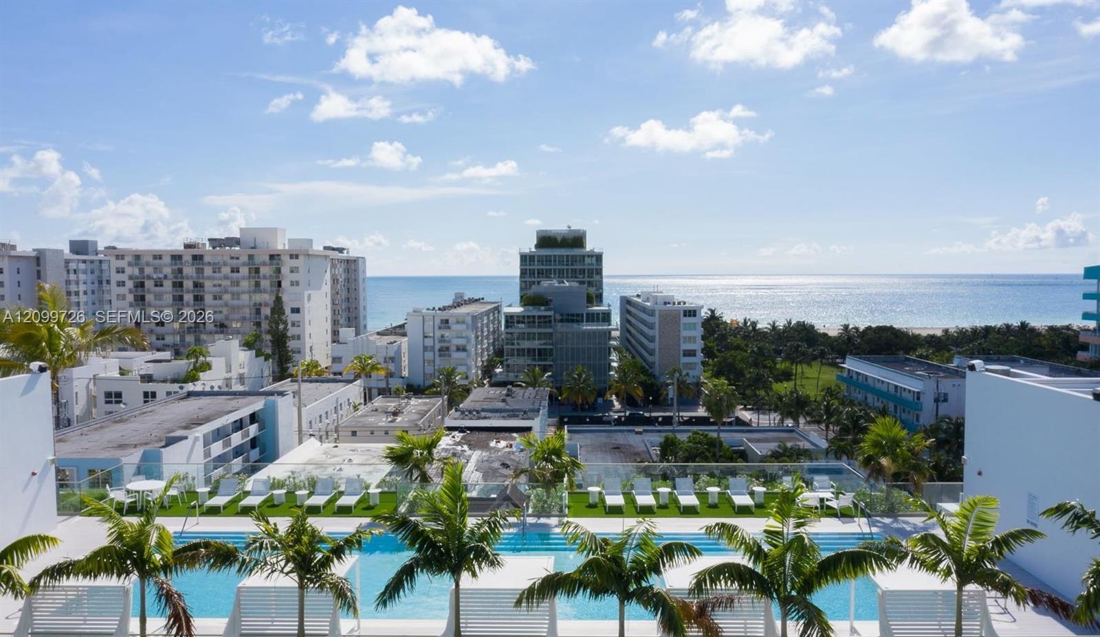 300 Collins Avenue