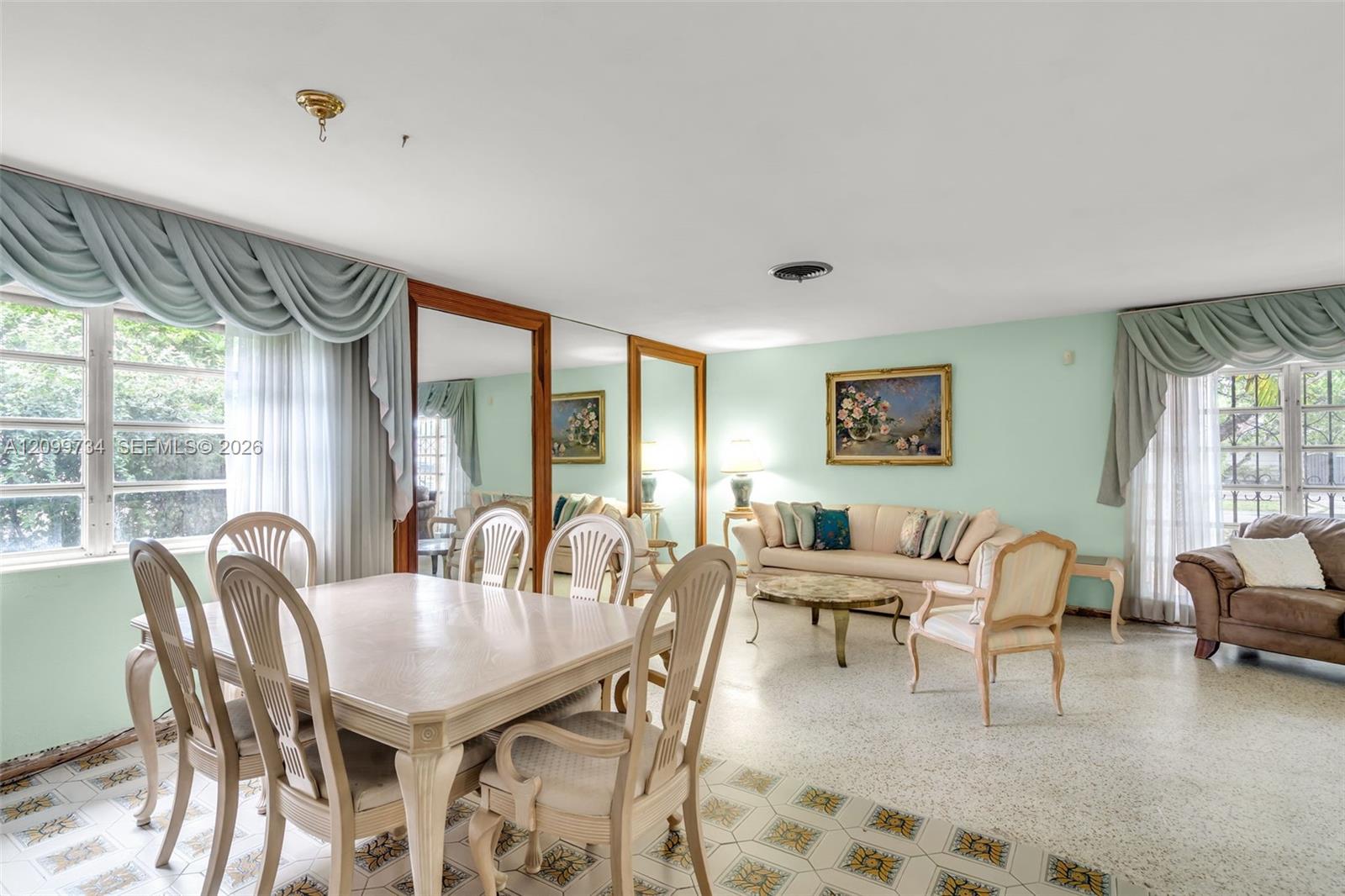 7200 S Miami Lakeway