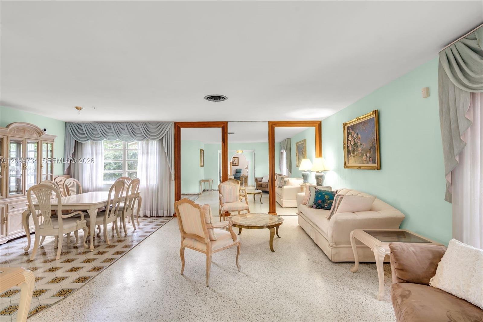 7200 S Miami Lakeway