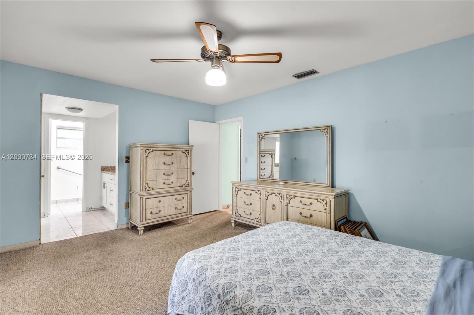 7200 S Miami Lakeway