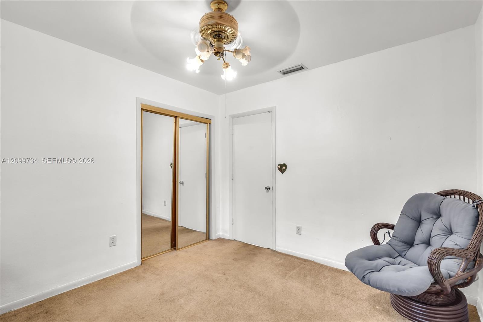 7200 S Miami Lakeway