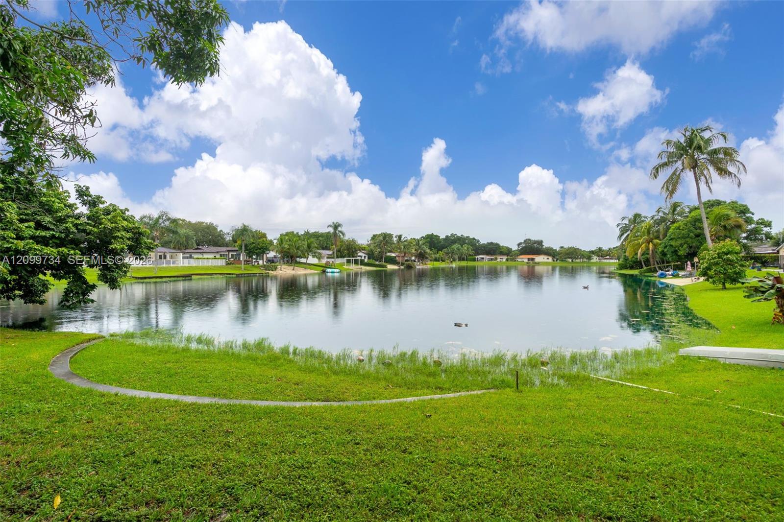 7200 S Miami Lakeway