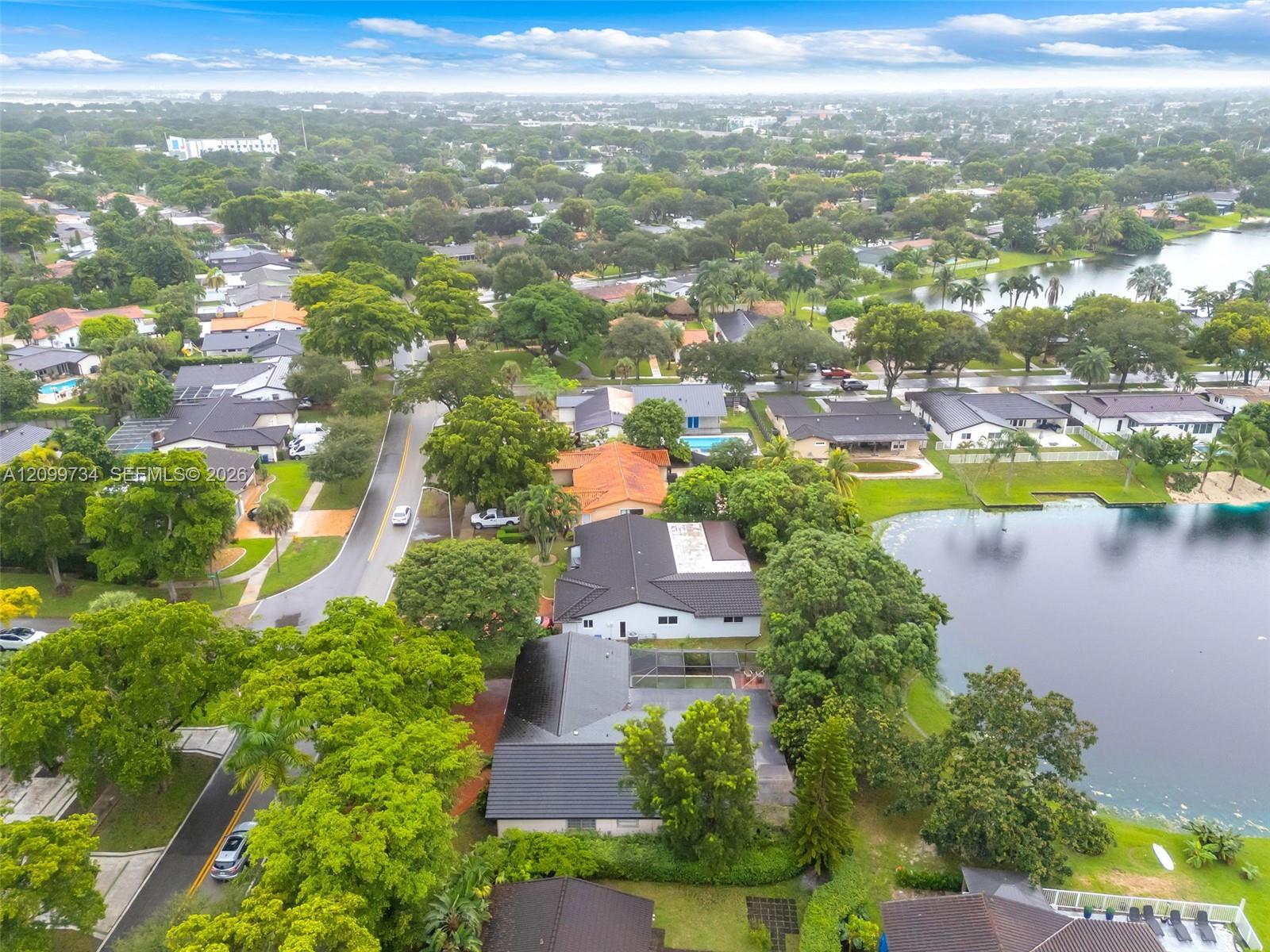 7200 S Miami Lakeway