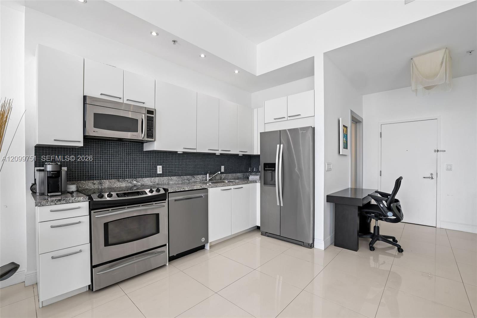 2001 Meridian Avenue