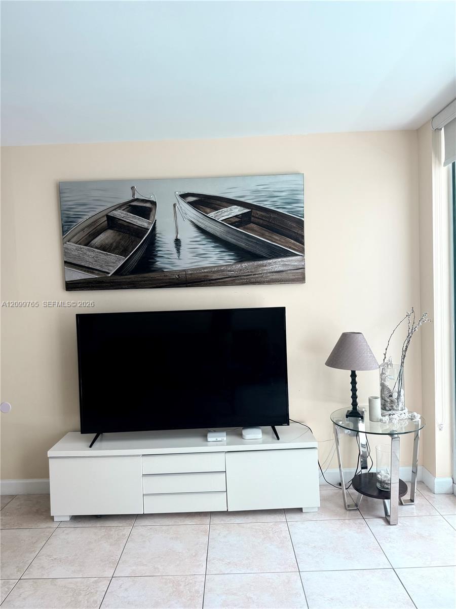 1830 S Ocean Drive gallery image #16