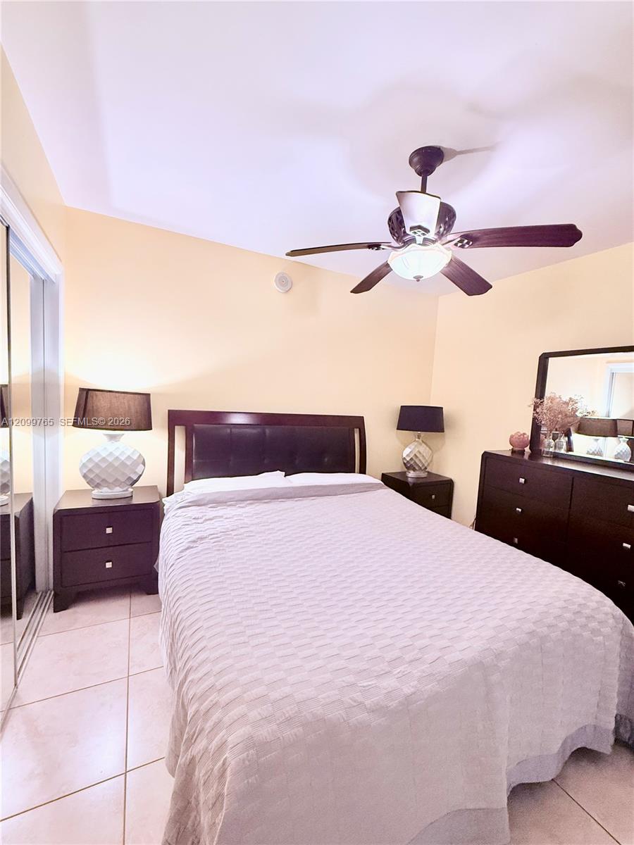 1830 S Ocean Drive gallery image #21
