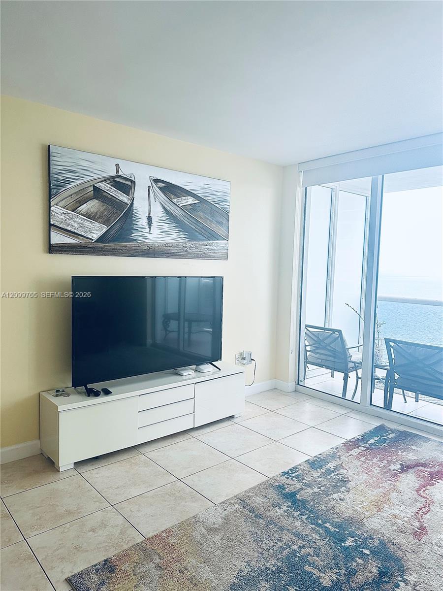 1830 S Ocean Drive gallery image #8