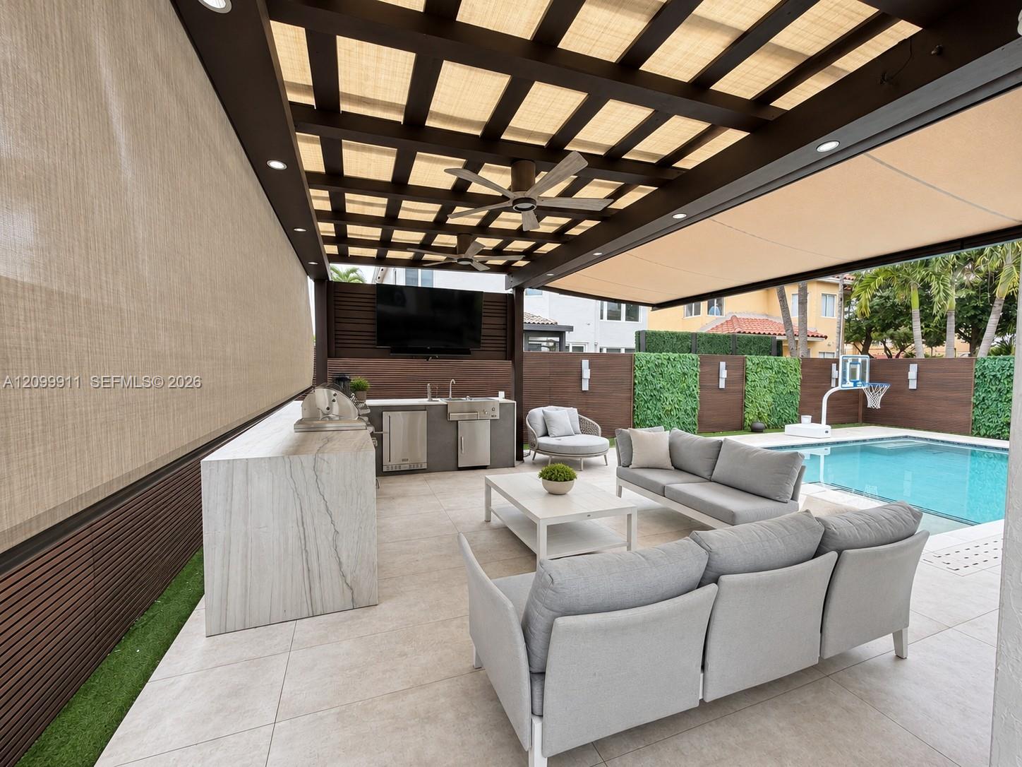 7310 NW 107th Place gallery image #35