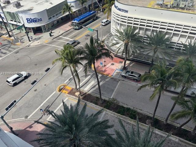 100 Lincoln Road
