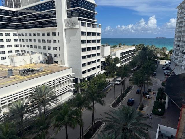 100 Lincoln Road
