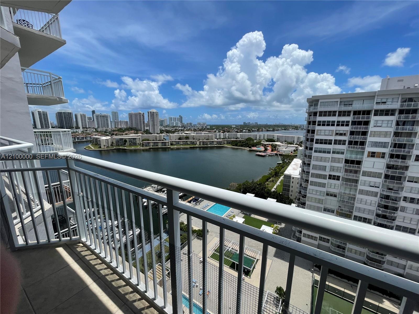 18061 Biscayne Boulevard