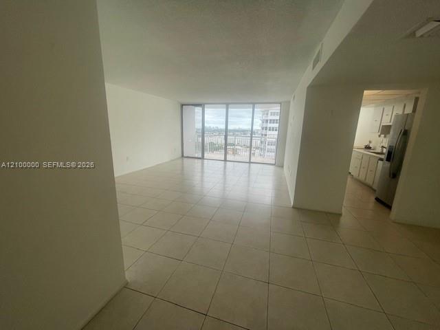 18061 Biscayne Boulevard