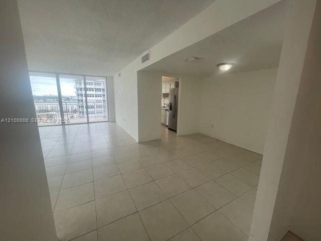 18061 Biscayne Boulevard