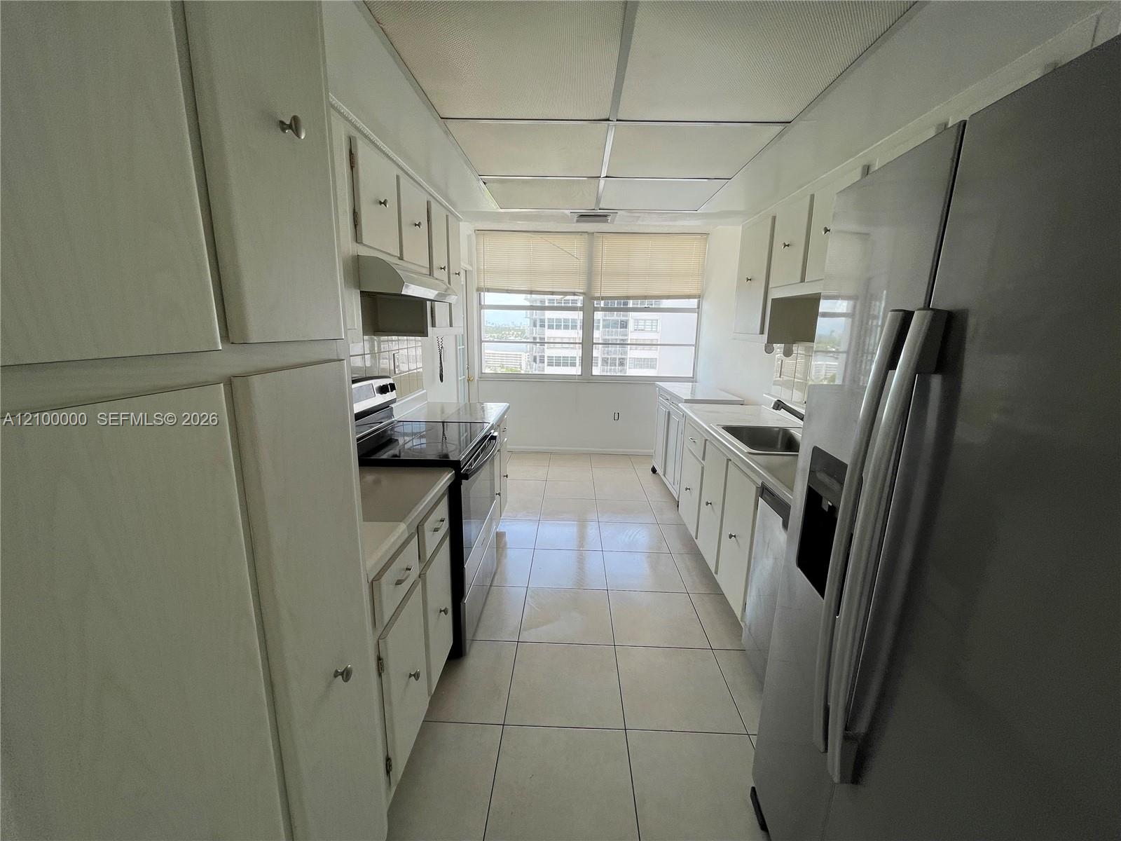 18061 Biscayne Boulevard