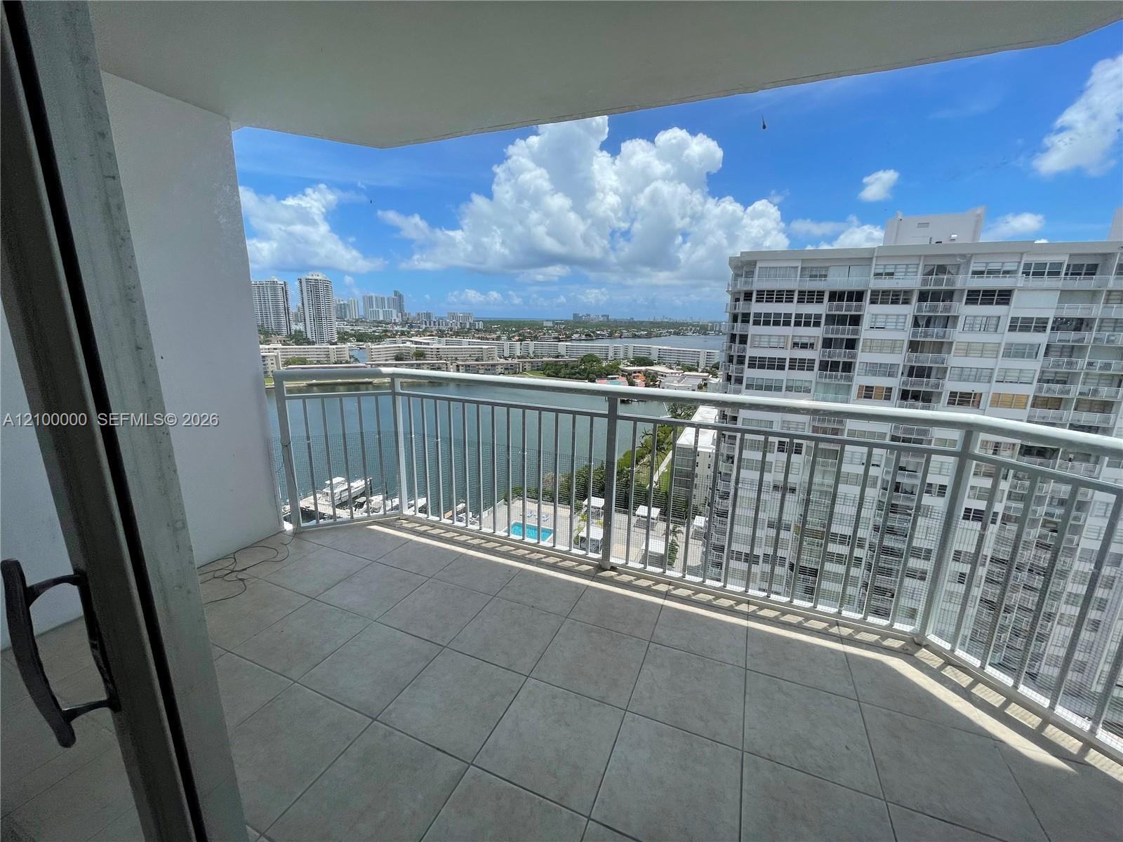 18061 Biscayne Boulevard
