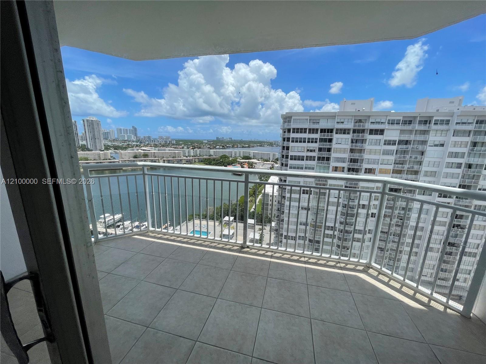 18061 Biscayne Boulevard