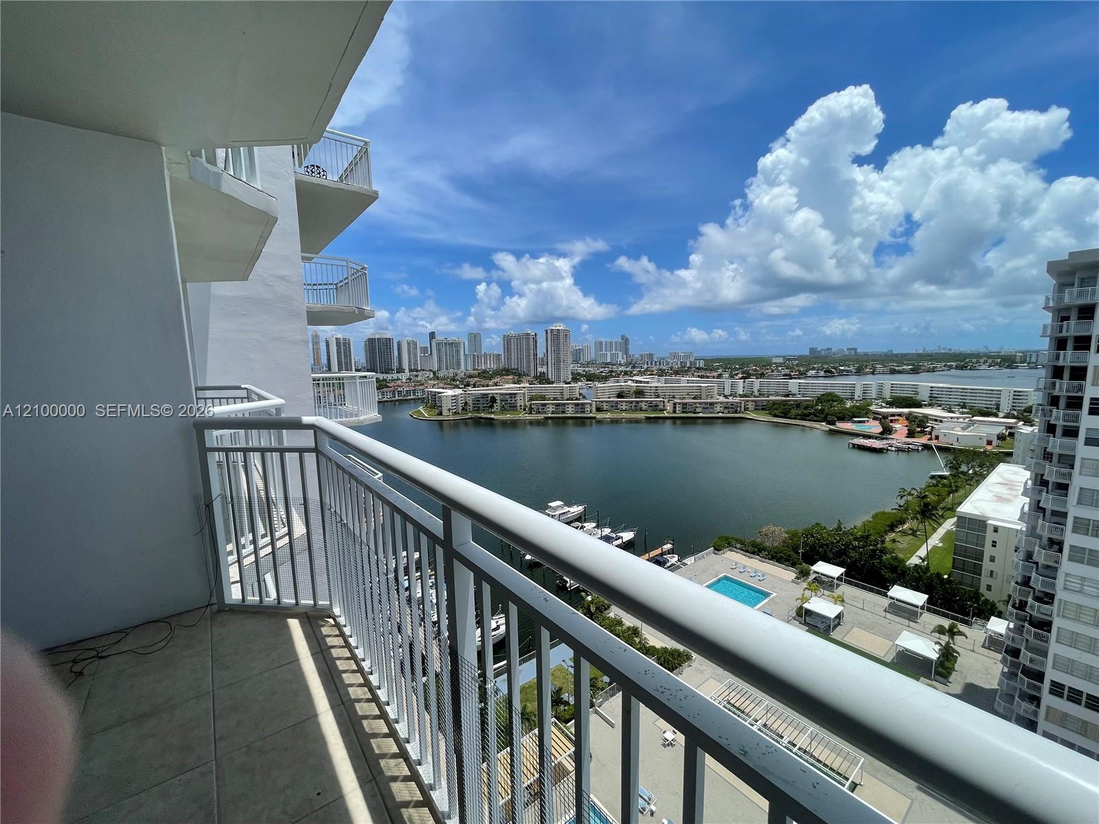 18061 Biscayne Boulevard