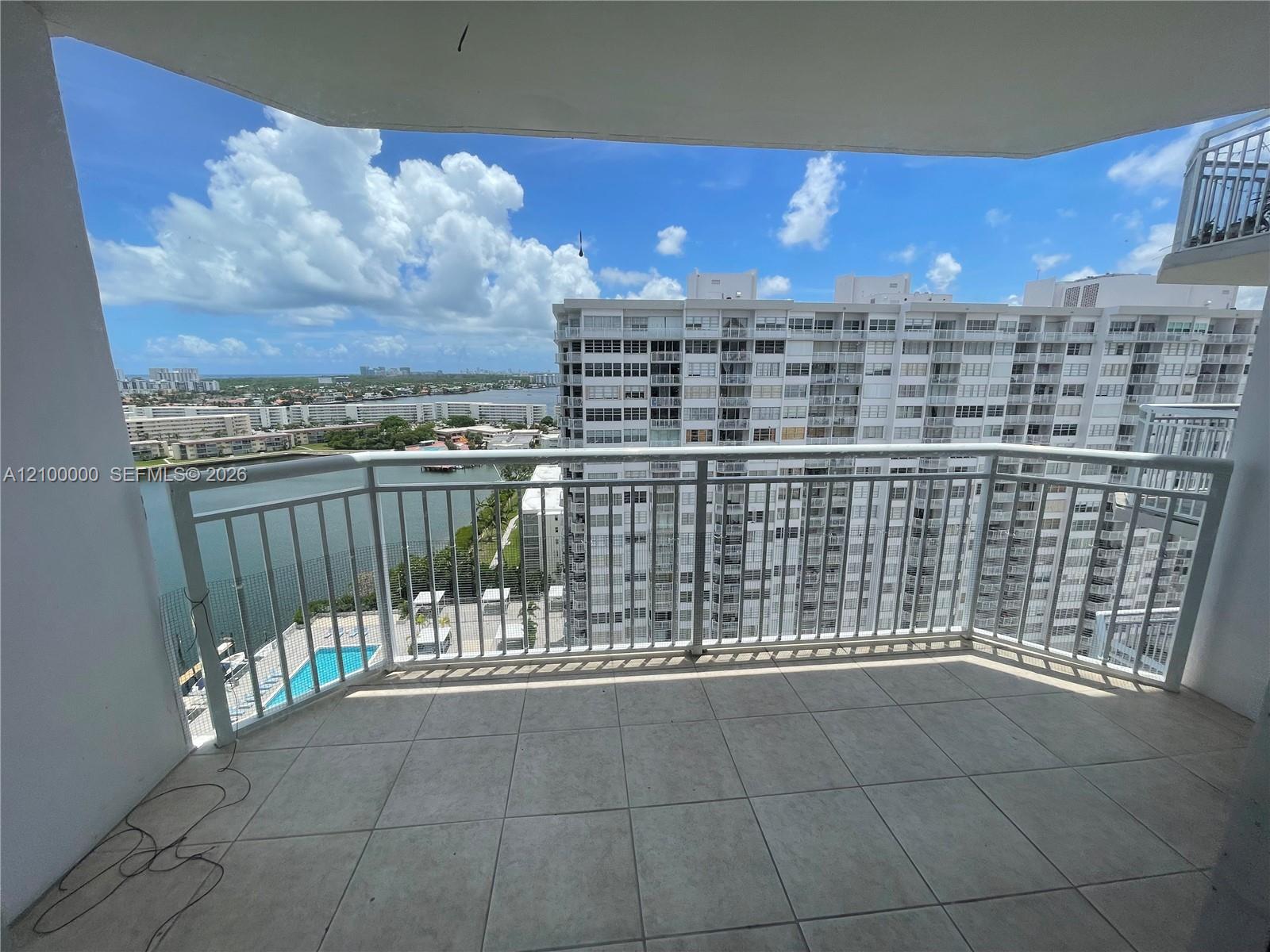 18061 Biscayne Boulevard