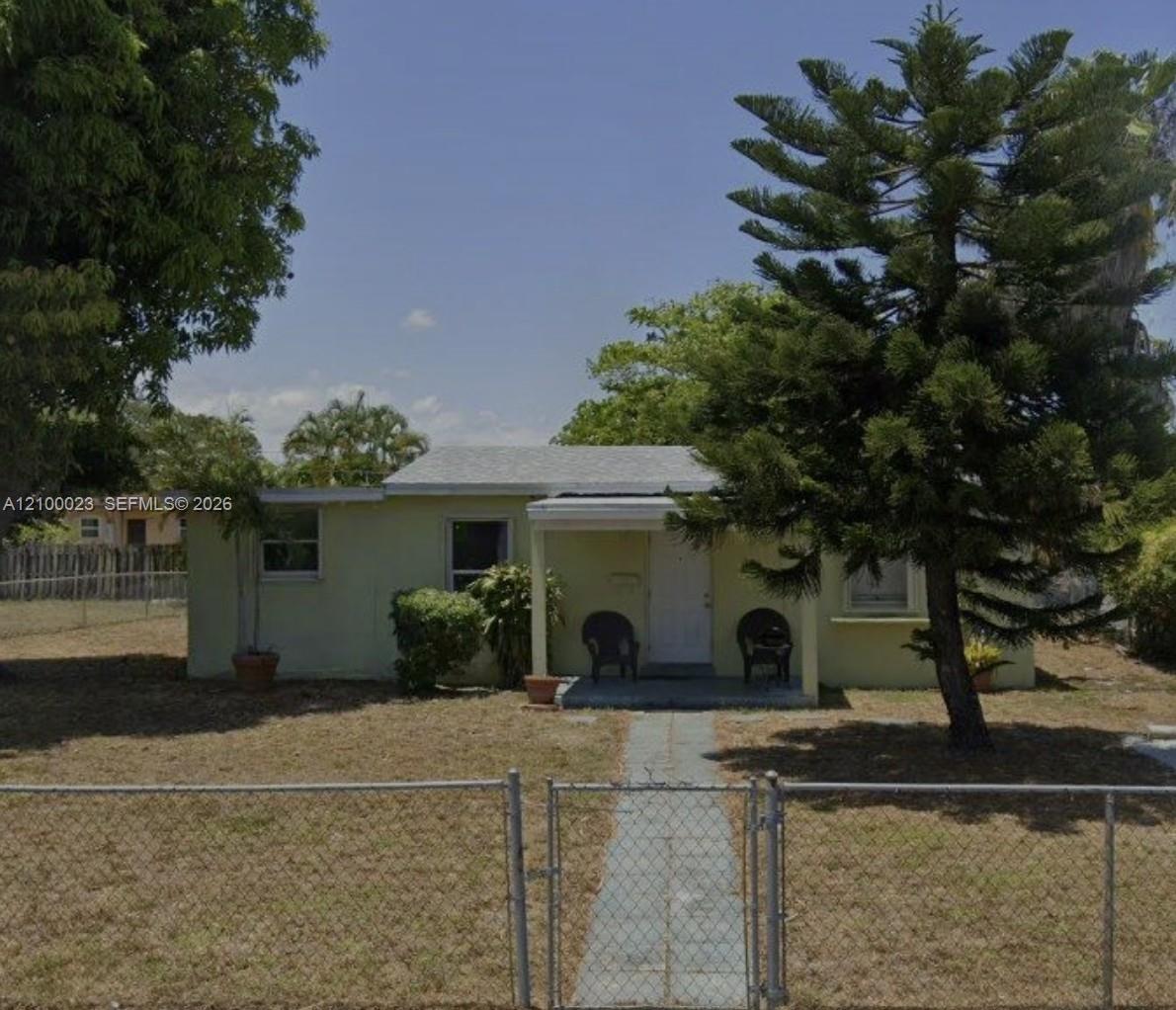 1621 NW 14th Street gallery image #1
