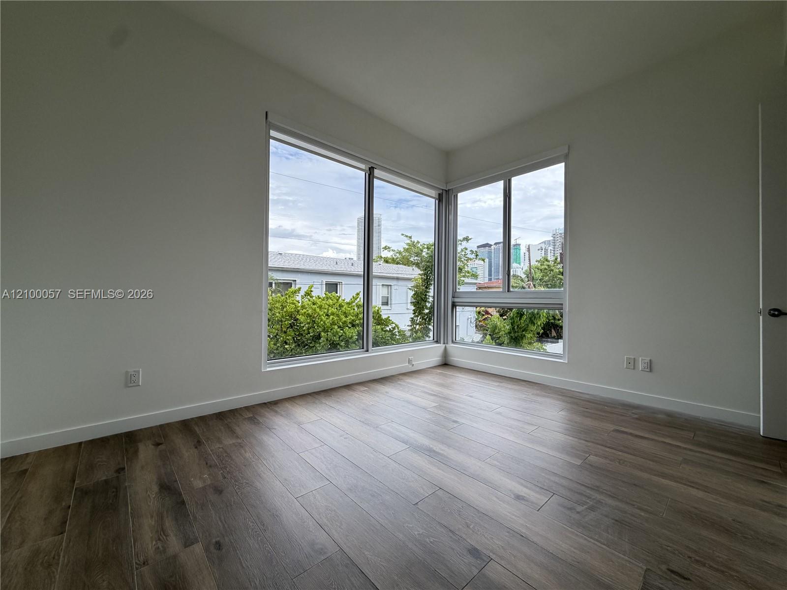 529 SW 11th Street