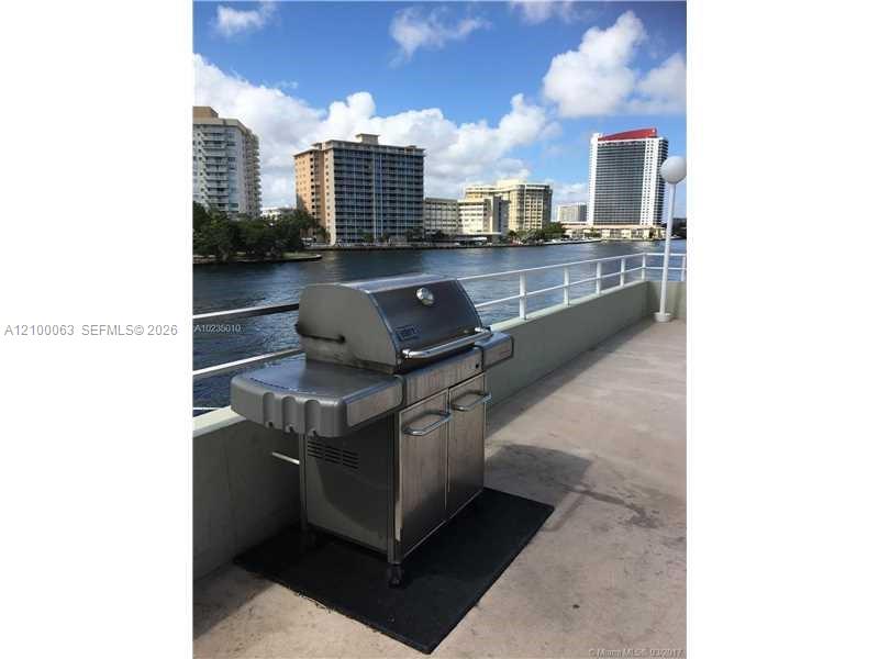 1985 S Ocean Drive gallery image #36
