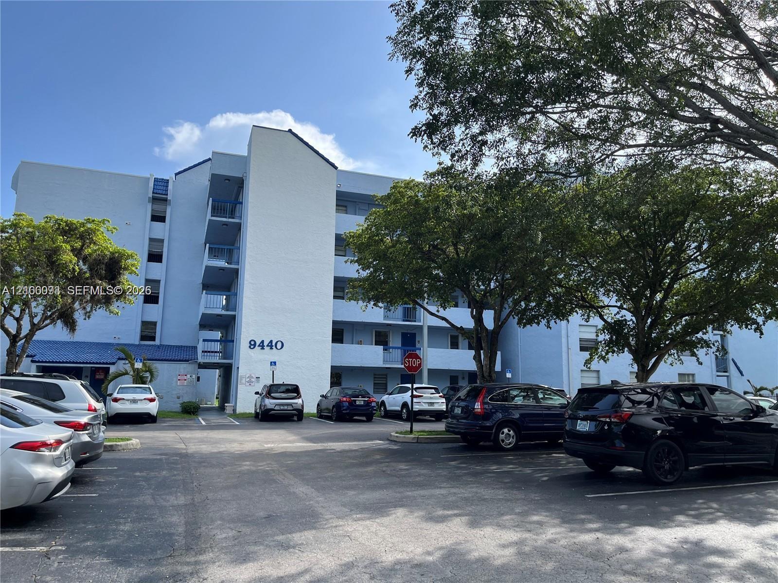 9440 Fontainebleau Boulevard