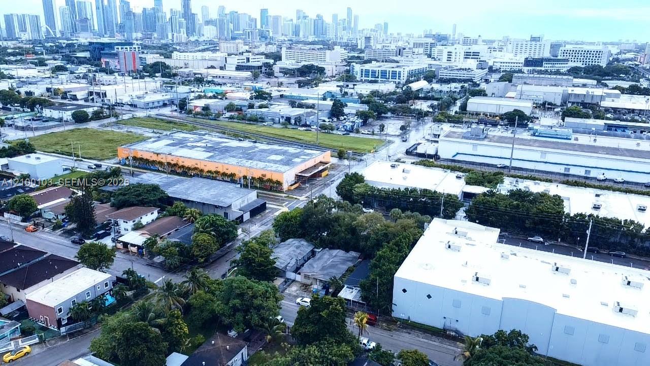 1085 NW 25th Street