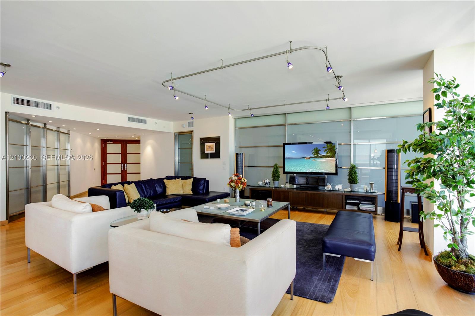 4779 Collins Avenue