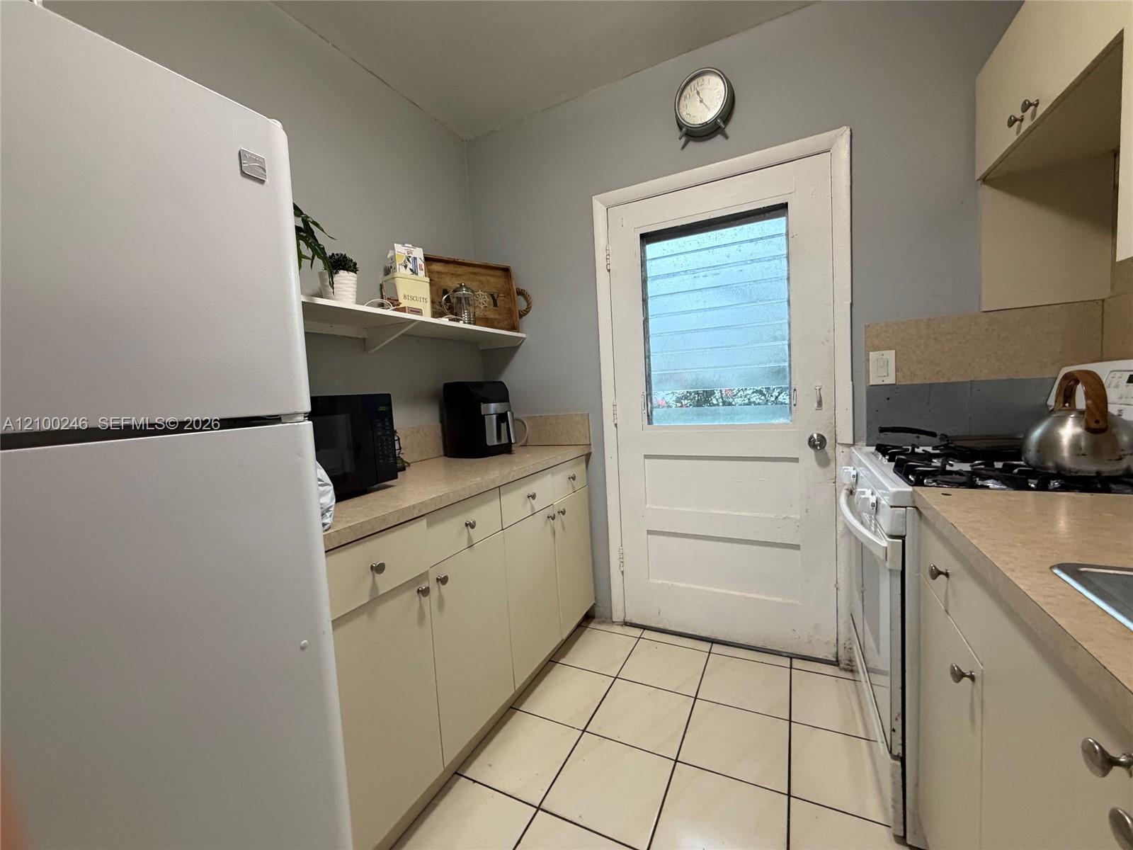 821 Jefferson Avenue
