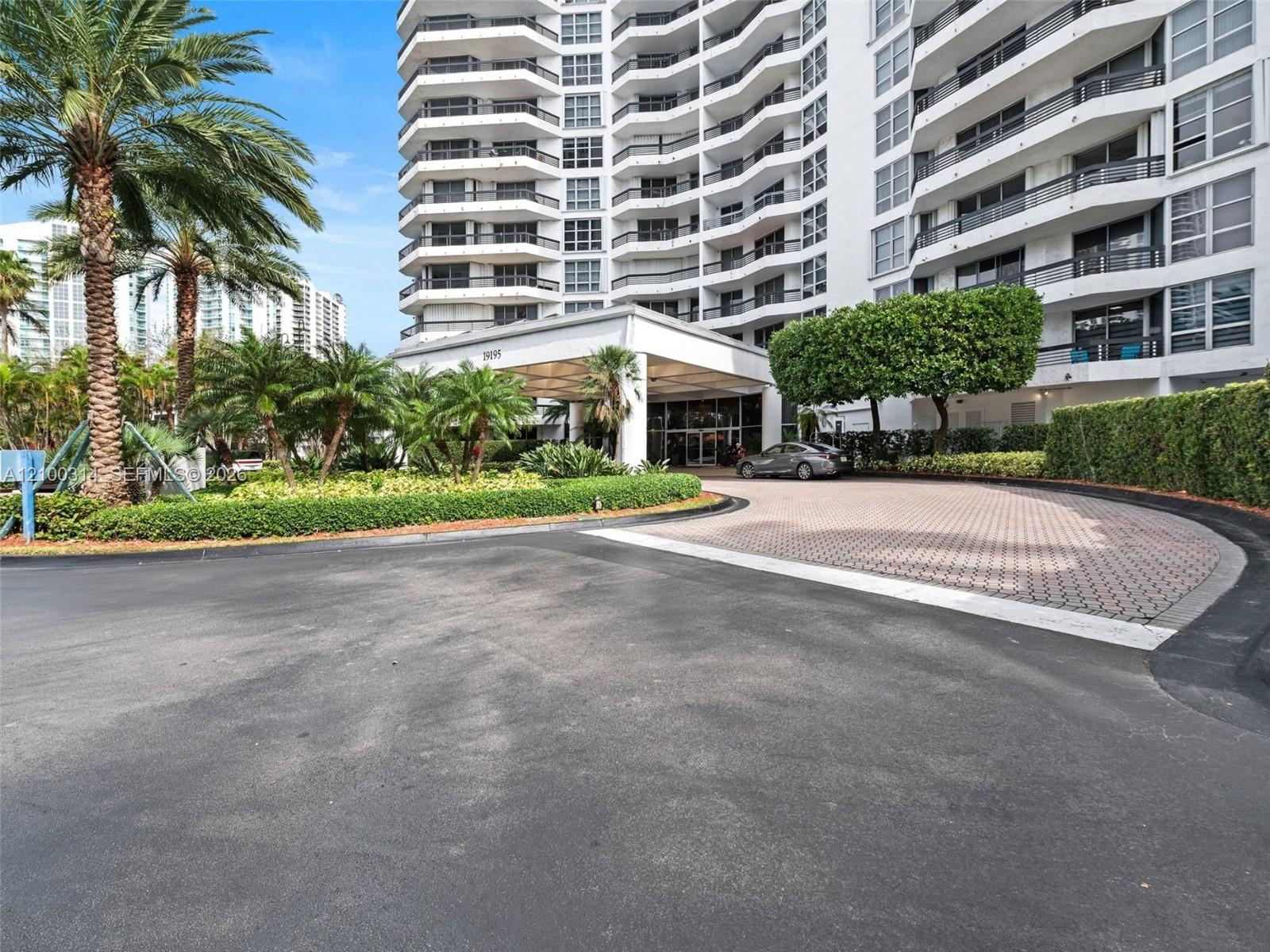 19195 NE 36 Ct Mystic Pointe Drive