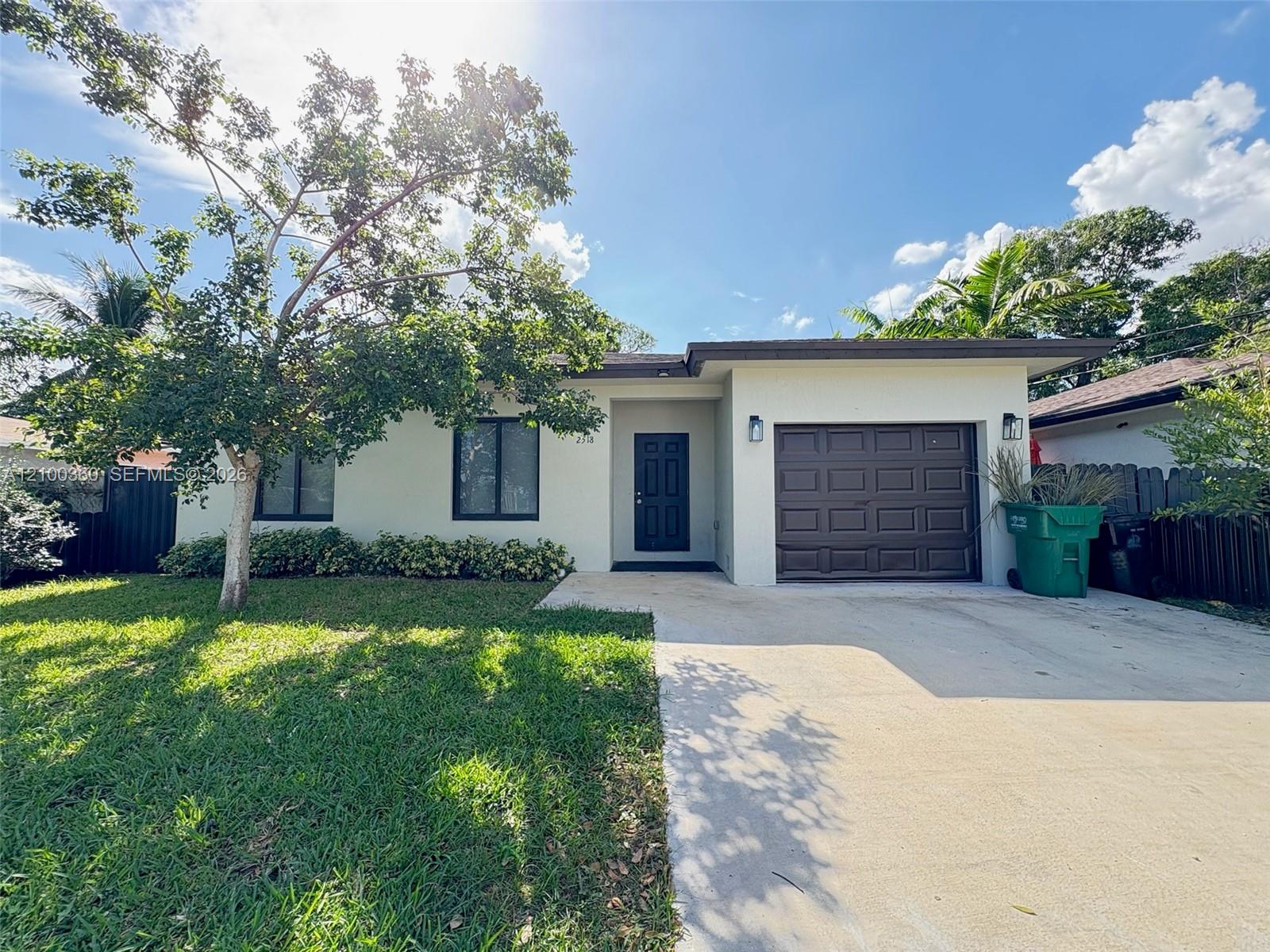 2518 NW 9th Place gallery image #1