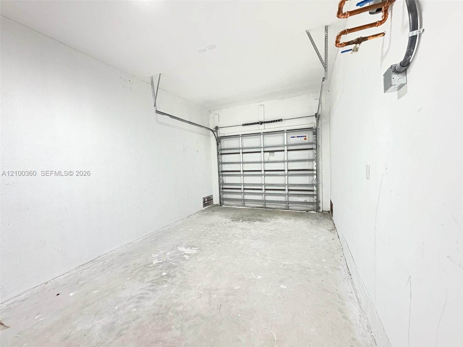 2518 NW 9th Place gallery image #15
