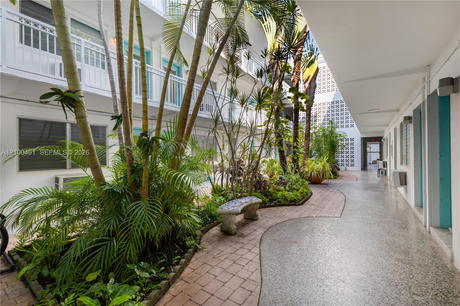 350 Collins Avenue