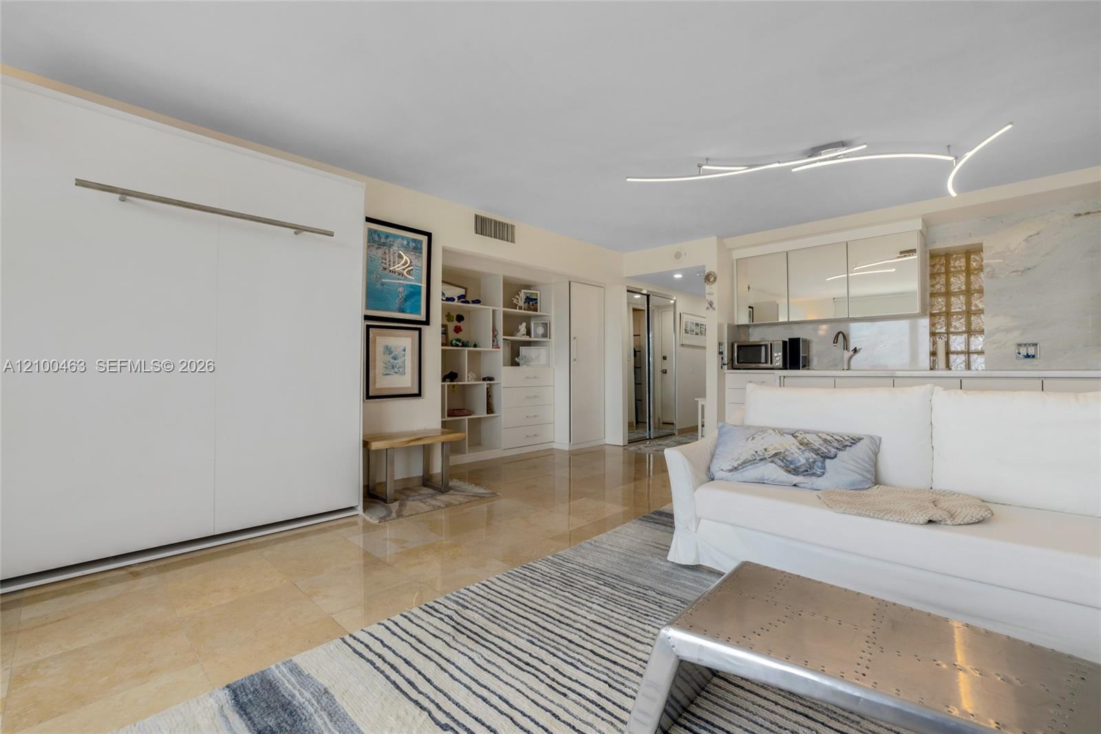 465 Ocean Drive