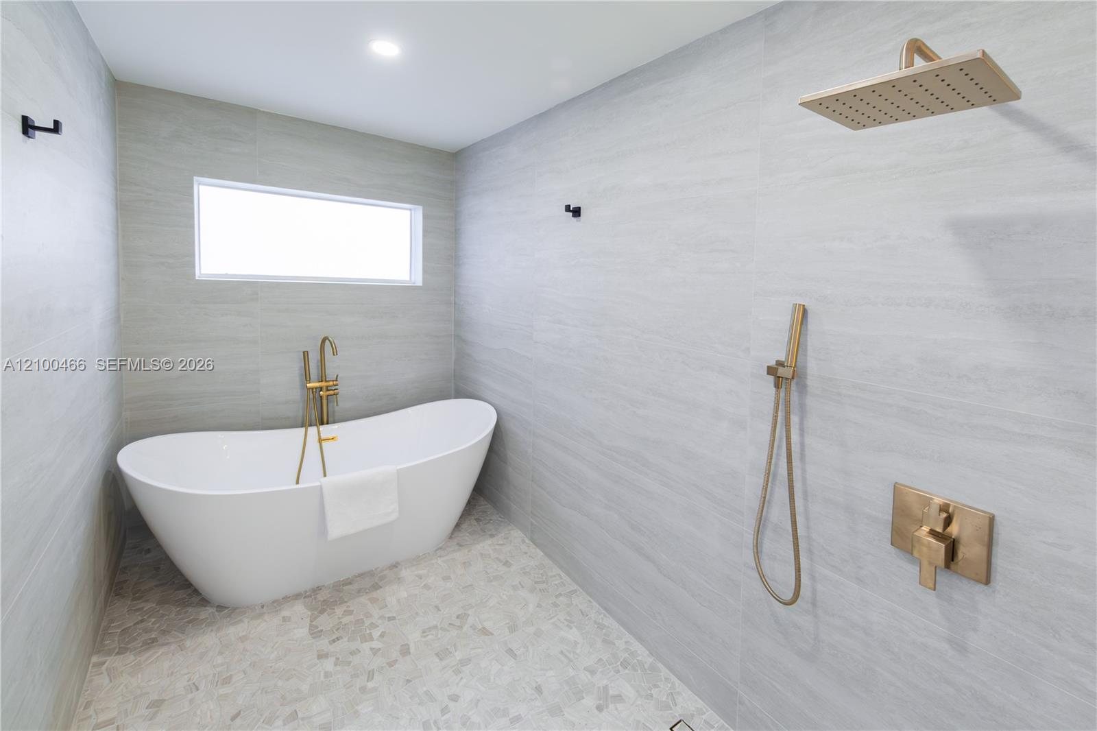 420 NE 55th Terrace