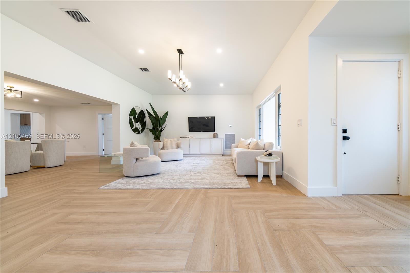 420 NE 55th Terrace