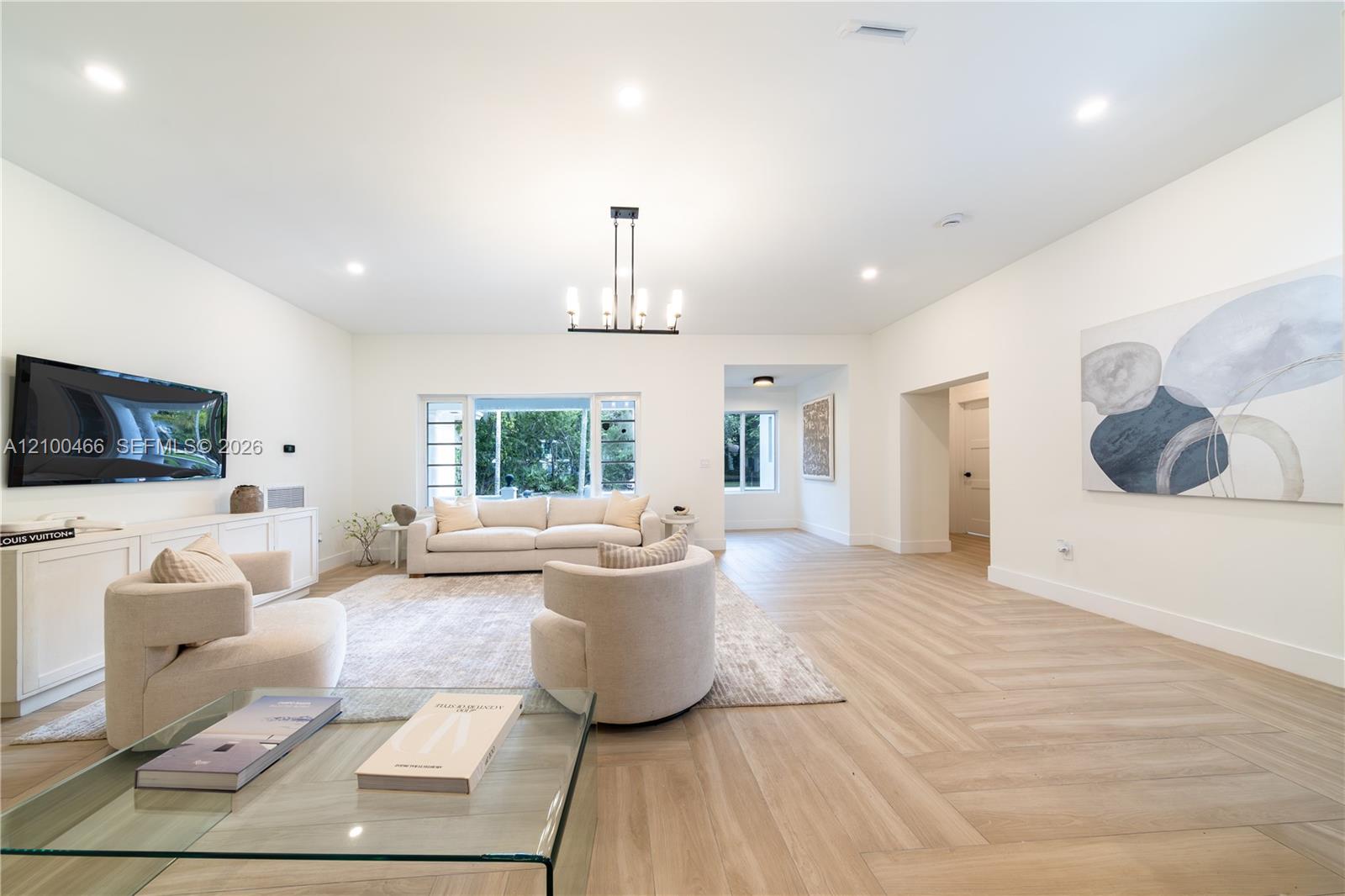 420 NE 55th Terrace