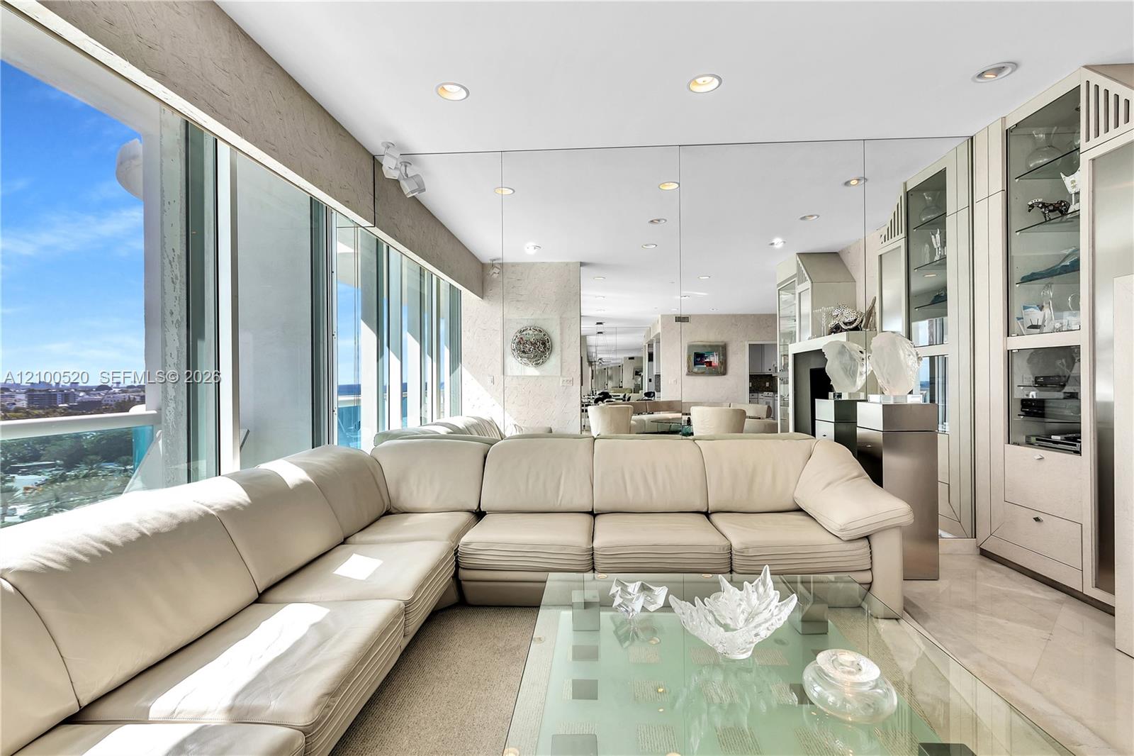 10101 Collins Avenue