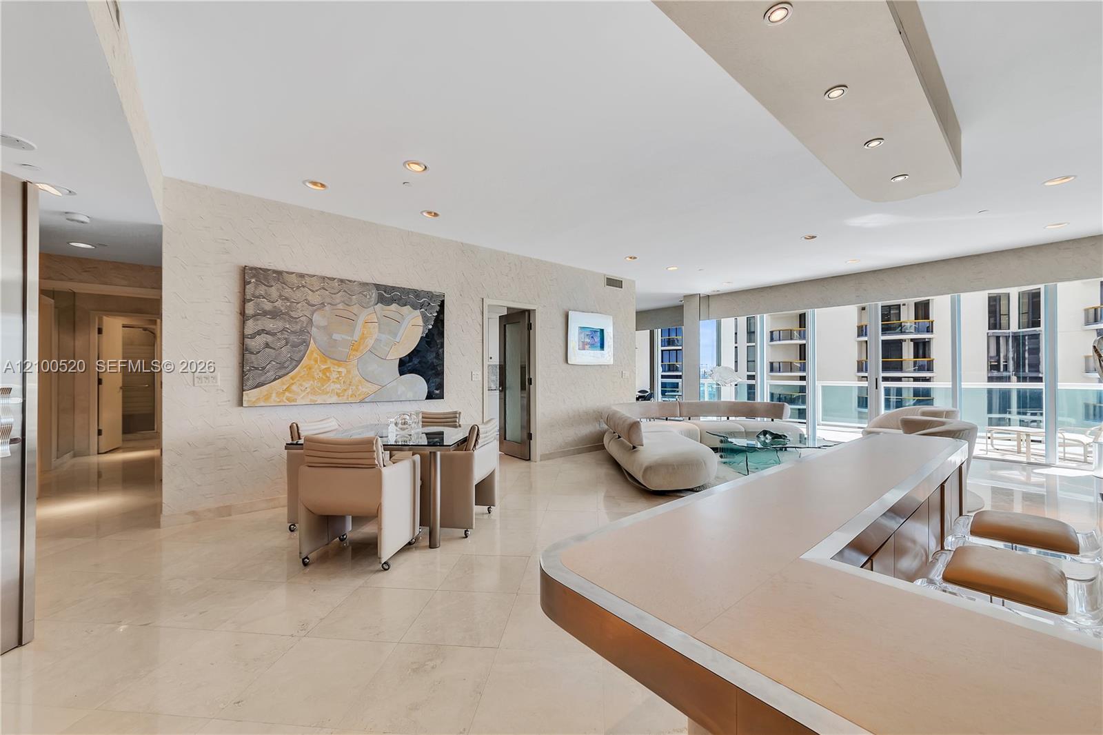 10101 Collins Avenue