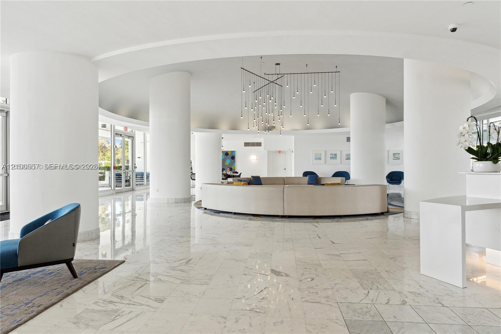 1000 West Avenue