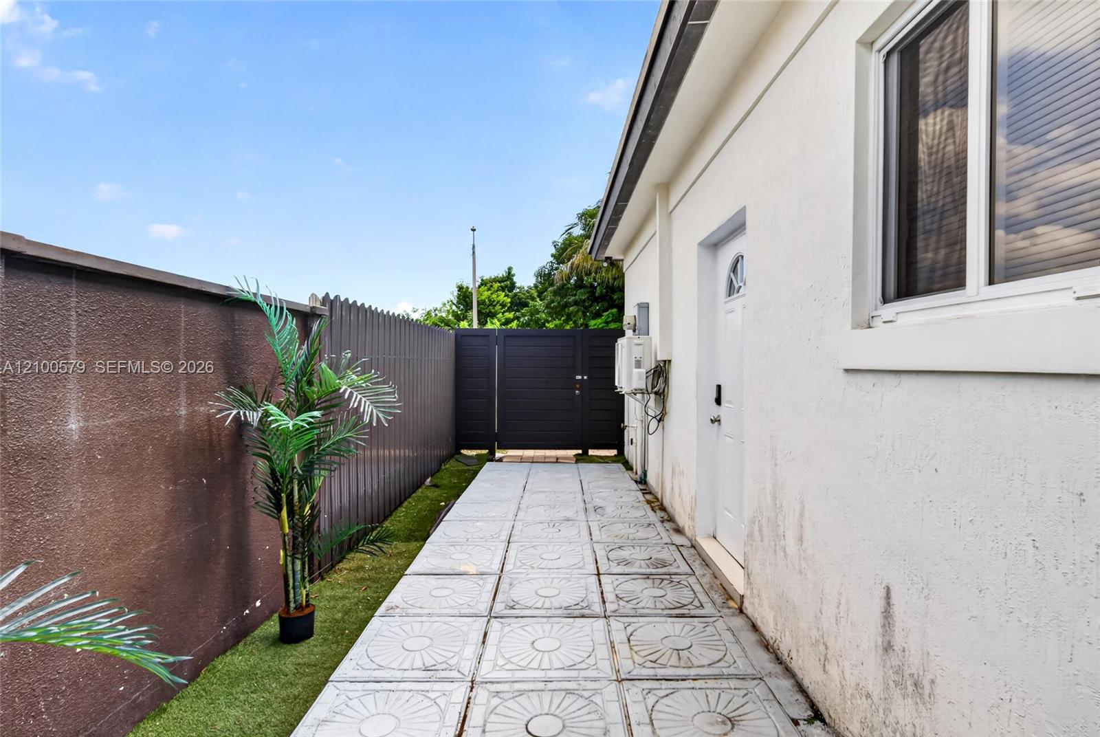 17990 SW 113th Court