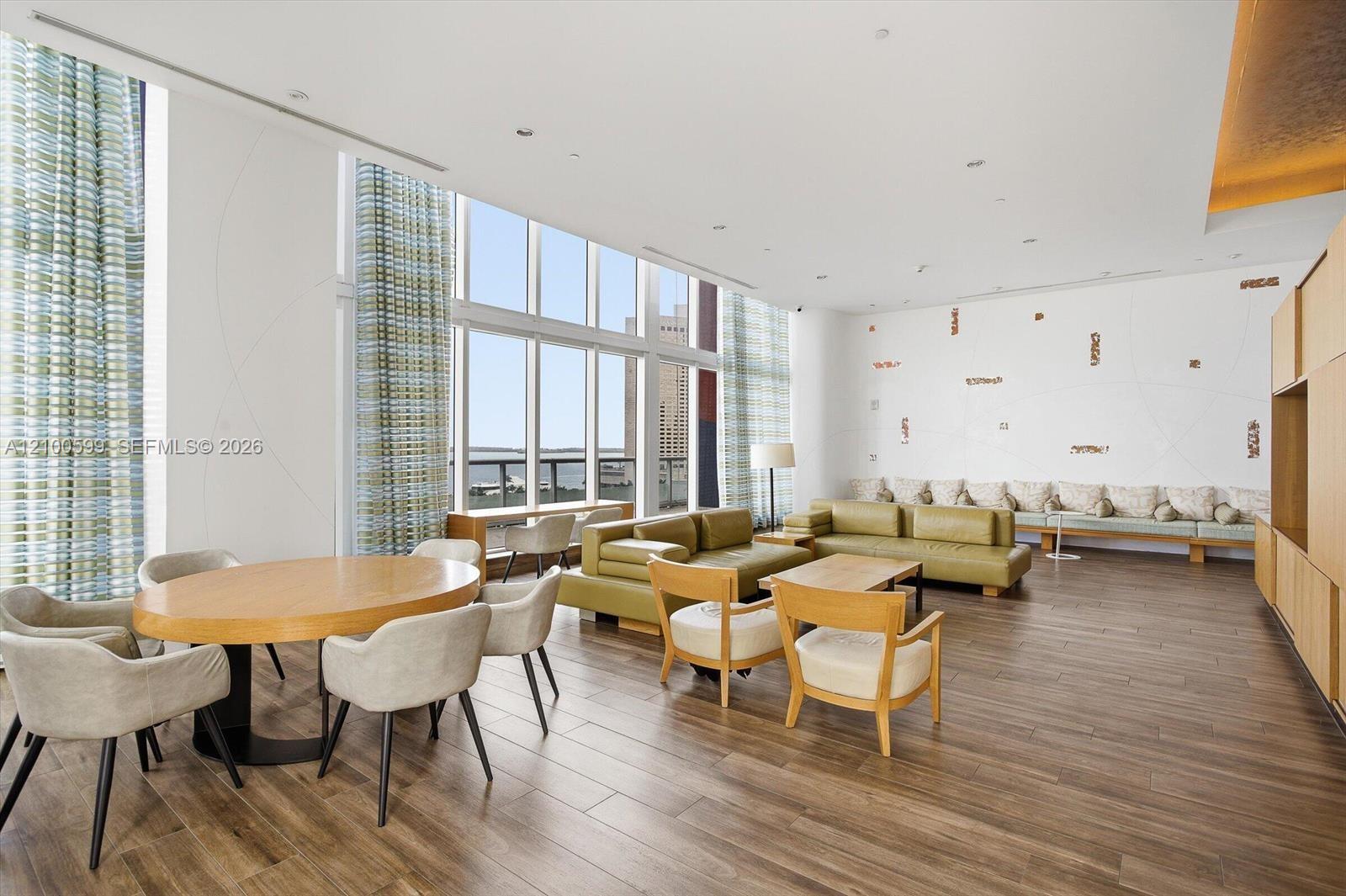 50 Biscayne Boulevard gallery image #26
